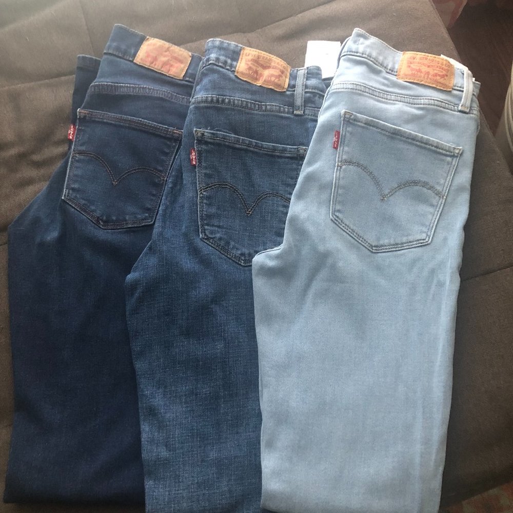 3 Levi's Blue Jeans